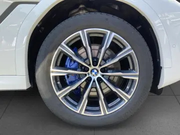 BMW X6 30d xDr MSP HUD Laser IcGlow DAProf H&K Panoramic