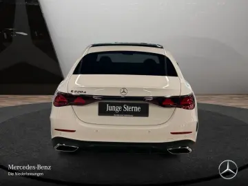MERCEDES-BENZ E 220 d AMG Advanced PANO NIGHT DISTR …