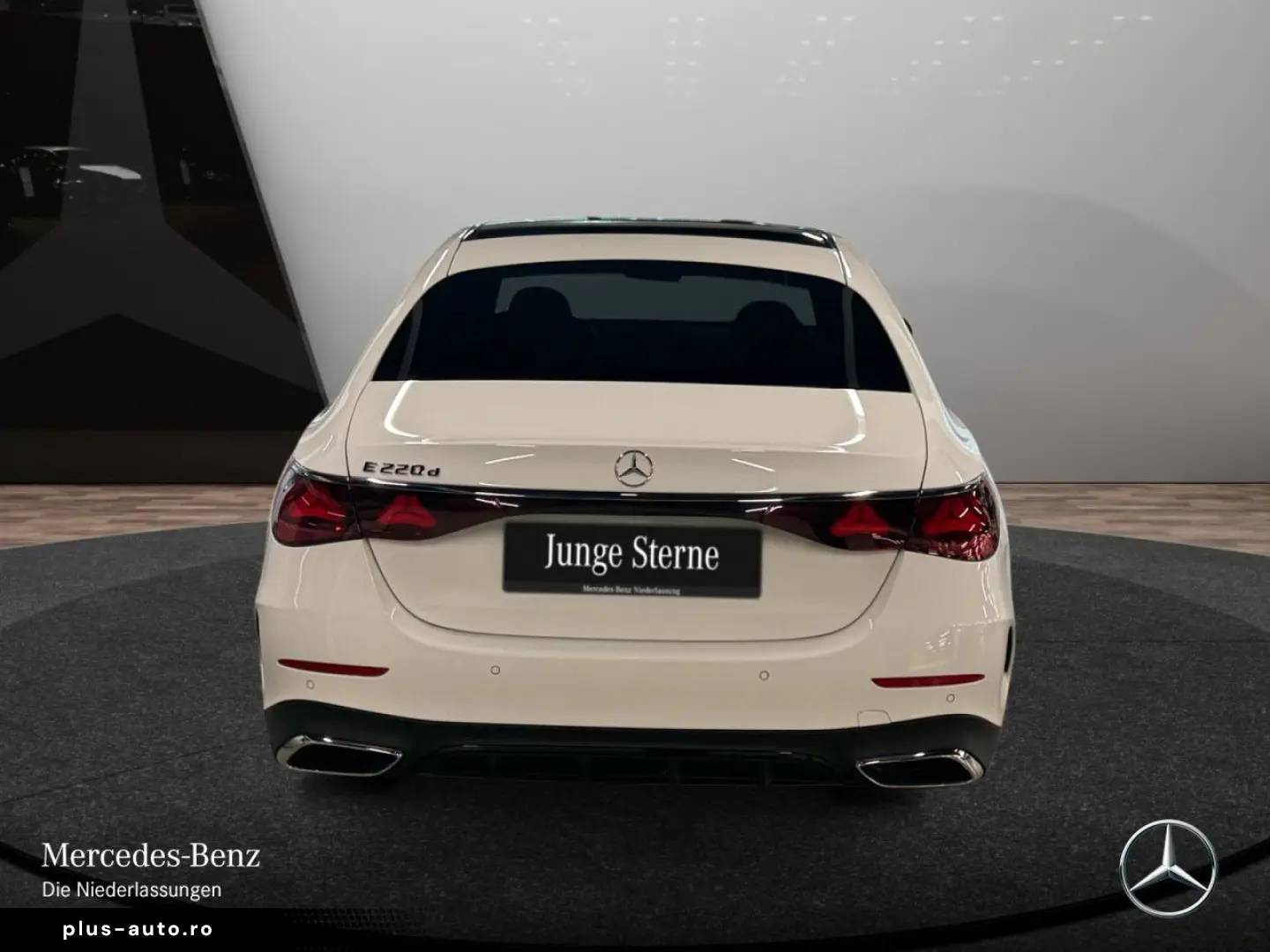 MERCEDES-BENZ E 220 d AMG Advanced PANO NIGHT DISTR &hellip;