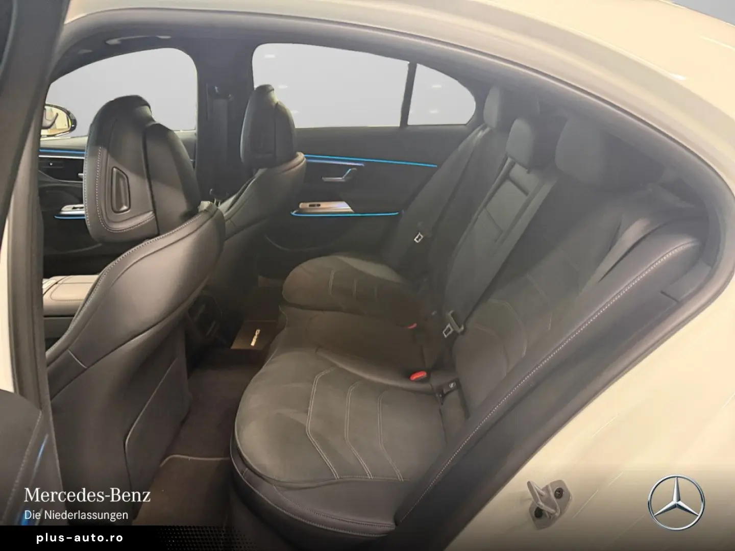 MERCEDES-BENZ E 220 d AMG Advanced PANO NIGHT DISTR &hellip;