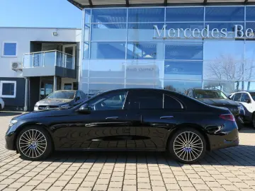 MERCEDES-BENZ E 200 AMG Line Premium Night 20Zoll Pa…