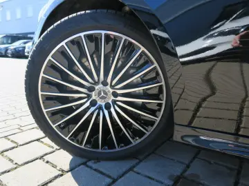 MERCEDES-BENZ E 200 AMG Line Premium Night 20Zoll Pa…