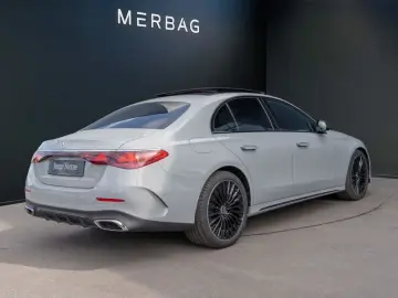 MERCEDES-BENZ E 200 4M  AMG Night Pano 20'&apos…
