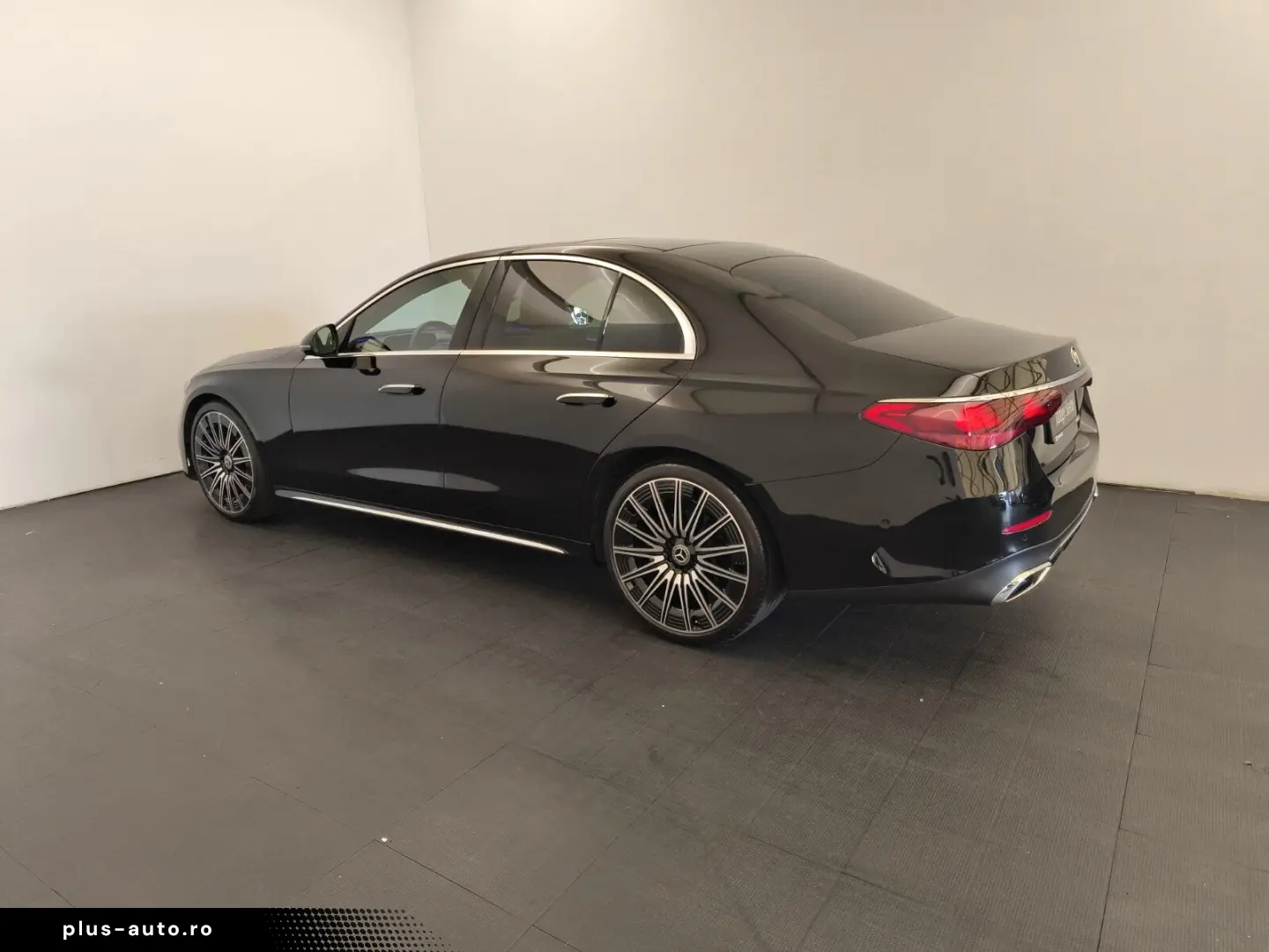 MERCEDES-BENZ E 220 d AMG Advanced  21 Zoll DigiLight Pano