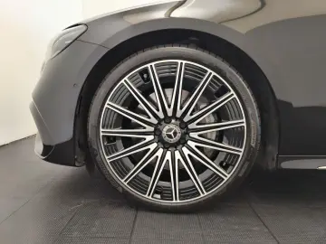 MERCEDES-BENZ E 220 d AMG Advanced  21 Zoll DigiLight Pano