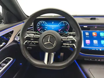 MERCEDES-BENZ E 220 d AMG Advanced  21 Zoll DigiLight Pano