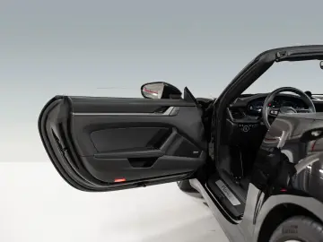 PORSCHE 992 Carrera Cabriolet BOSE Surround View PDLS