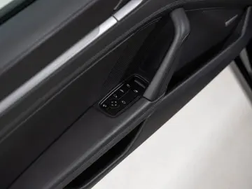 PORSCHE 992 Carrera Cabriolet BOSE Surround View PDLS