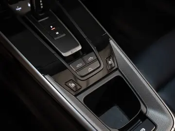 PORSCHE 992 Carrera Cabriolet BOSE Surround View PDLS