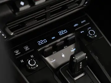 PORSCHE 992 Carrera Cabriolet BOSE Surround View PDLS