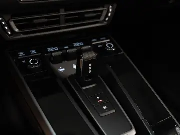 PORSCHE 992 Carrera Cabriolet BOSE Surround View PDLS