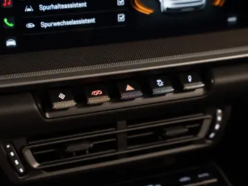 PORSCHE 992 Carrera Cabriolet BOSE Surround View PDLS
