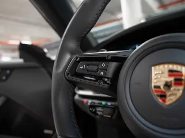 PORSCHE 992 Carrera Cabriolet BOSE Surround View PDLS