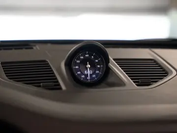 PORSCHE 992 Carrera Cabriolet BOSE Surround View PDLS