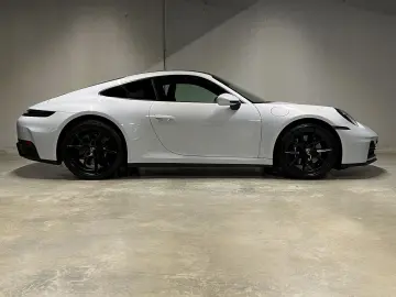 PORSCHE 992 (911) Carrera  Sportabgas  BOSE  84 Liter