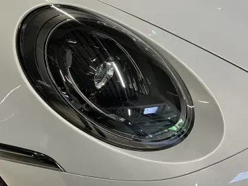 PORSCHE 992 (911) Carrera  Sportabgas  BOSE  84 Liter