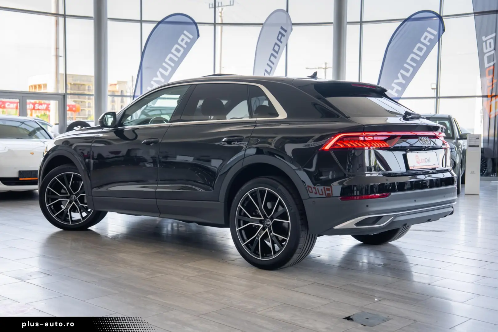 AUDI Q8 2023 — imagine 9