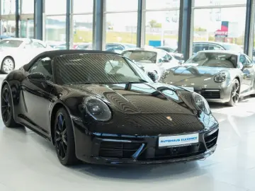 PORSCHE 992 Cabrio 4 S SPORT-DESIGN CHRONO LIFT CARBON