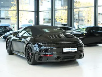 PORSCHE 992 Cabrio 4 S SPORT-DESIGN CHRONO LIFT CARBON