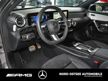 MERCEDES-BENZ A 200 AMG NIGHT SHZ MBUX KLIMA