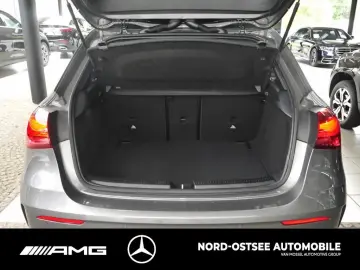 MERCEDES-BENZ A 200 AMG NIGHT SHZ MBUX KLIMA