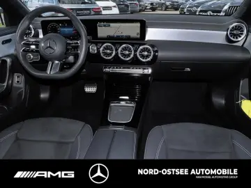 MERCEDES-BENZ CLA 200 AMG COUPÉ ADV.  NIGHT MBUX SHZ