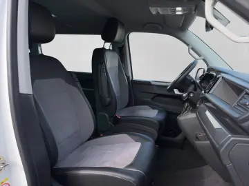 VW T6.1 Multivan TDI ALLRAD GENERATION SIX AHK