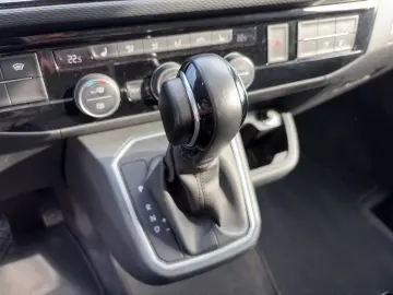 VW T6.1 Multivan TDI ALLRAD GENERATION SIX AHK