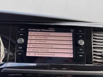 VW T6.1 Multivan TDI ALLRAD GENERATION SIX AHK