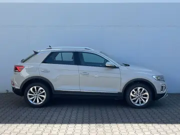 VW T-Roc 1.5 TSI DSG Style AHK ACC App-Con LED Plus