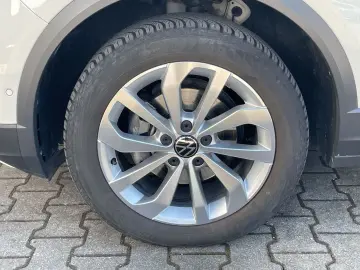 VW T-Roc 1.5 TSI DSG Style AHK ACC App-Con LED Plus