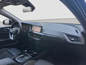 BMW 120i Sport Line LC.PRO LED PANORAMA KAMERA HiFi