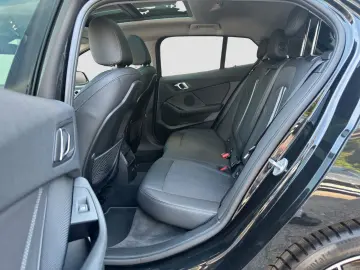 BMW 120i Sport Line LC.PRO LED PANORAMA KAMERA HiFi