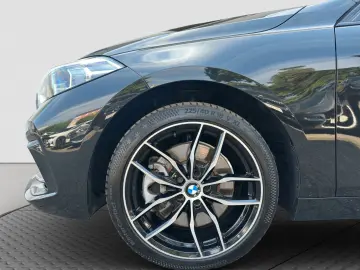 BMW 120i Sport Line LC.PRO LED PANORAMA KAMERA HiFi