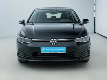 VW Golf VIII 1.0 eTSI Life DSG PDC SHZ AAC LANE