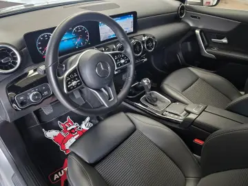 MERCEDES-BENZ A 200  LED Navi MBUX DAB VZE Park-As. …