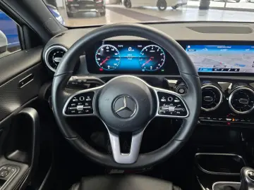 MERCEDES-BENZ A 200  LED Navi MBUX DAB VZE Park-As. …