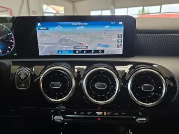 MERCEDES-BENZ A 200  LED Navi MBUX DAB VZE Park-As. …