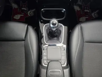 MERCEDES-BENZ A 200  LED Navi MBUX DAB VZE Park-As. …