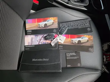 MERCEDES-BENZ A 200  LED Navi MBUX DAB VZE Park-As. …
