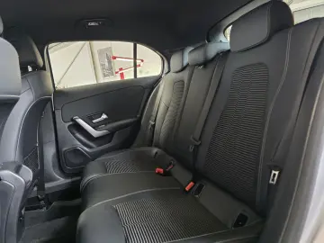 MERCEDES-BENZ A 200  LED Navi MBUX DAB VZE Park-As. …