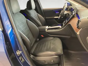 MERCEDES-BENZ GLC220d 4M AMG-Line DISTRONIC 360