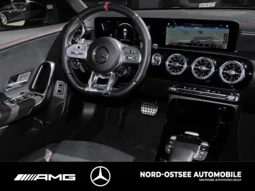 MERCEDES-BENZ CLA 35 AMG 4M NIGHT DISTRO 360  KAMERA SOUND