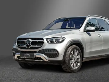 MERCEDES-BENZ GLE 300 d 4Matic AMG-Line AHK PANO Burmester