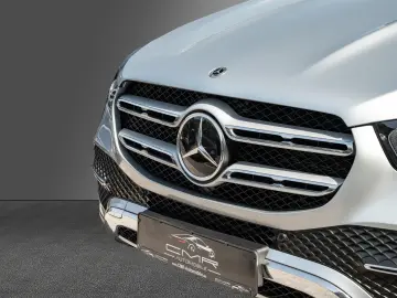 MERCEDES-BENZ GLE 300 d 4Matic AMG-Line AHK PANO Burmester