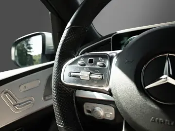 MERCEDES-BENZ GLE 300 d 4Matic AMG-Line AHK PANO Burmester