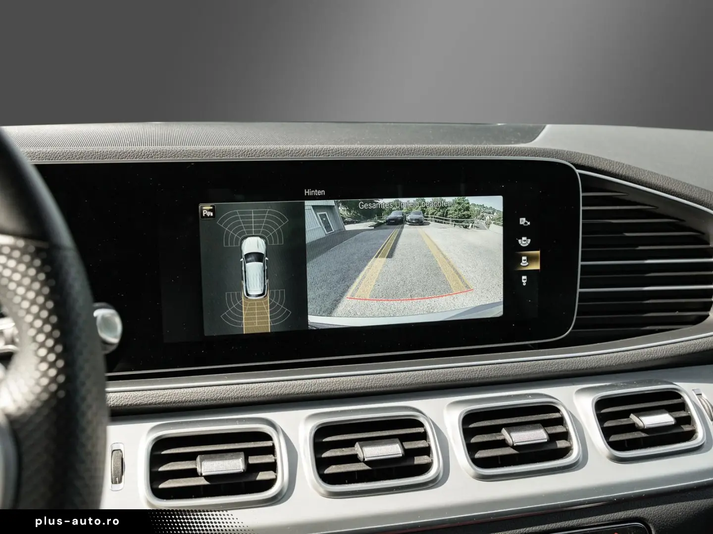 MERCEDES-BENZ GLE 300 d 4Matic AMG-Line AHK PANO Burmester