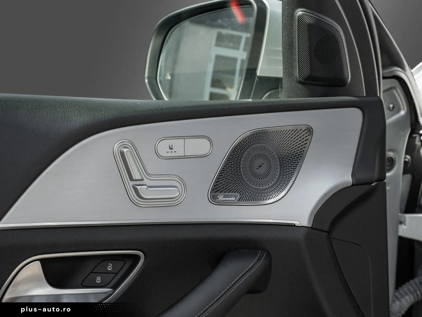 MERCEDES-BENZ GLE 300 d 4Matic AMG-Line AHK PANO Burmester