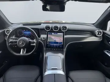 MERCEDES-BENZ GLC300d 4M 9G AMG Line HUD 360