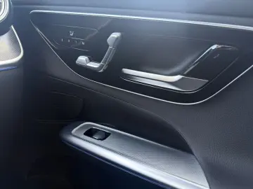 MERCEDES-BENZ GLC300d 4M 9G AMG Line HUD 360